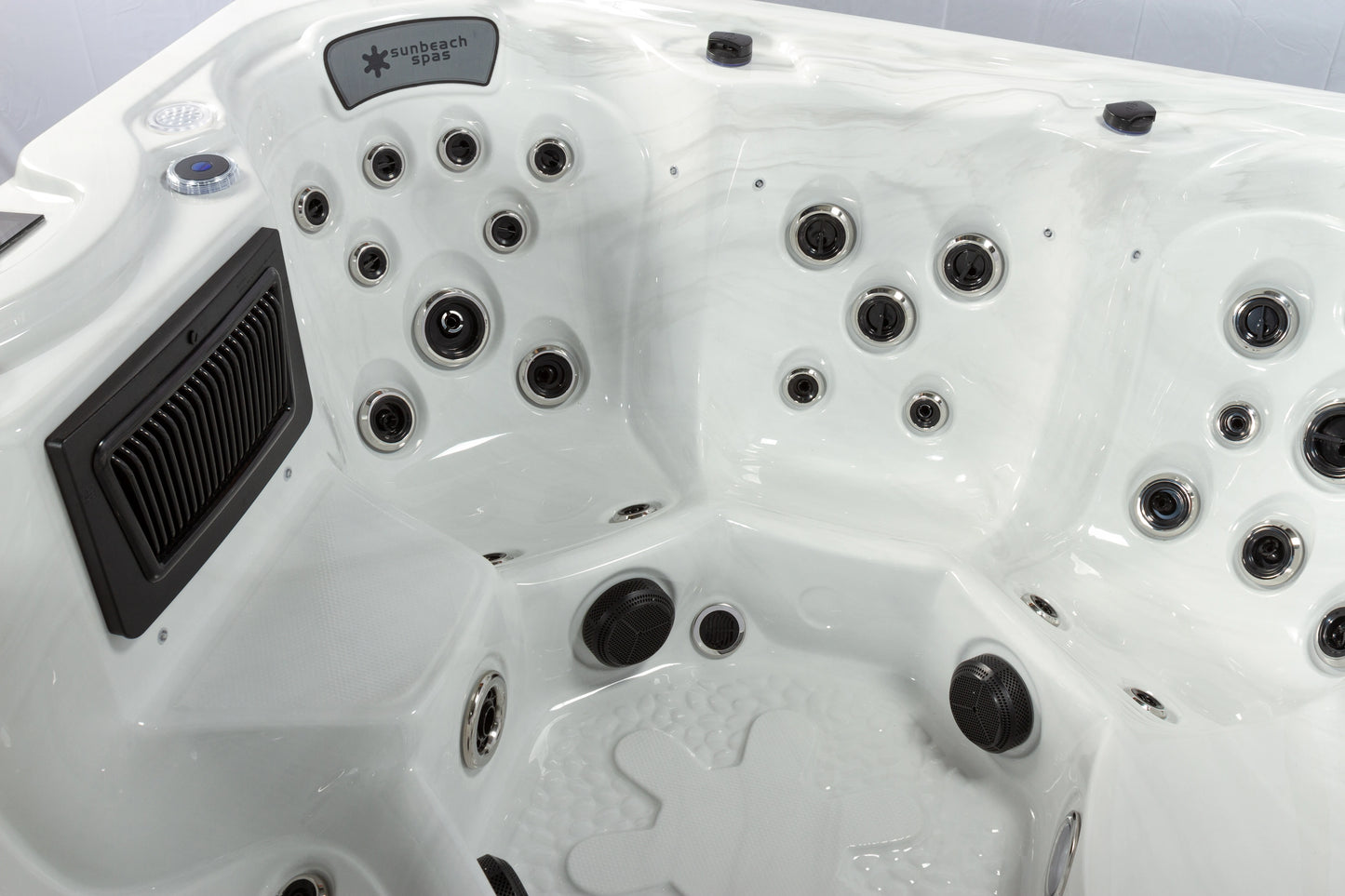 Olympiada - 7 Person Ultimate Hot Tub