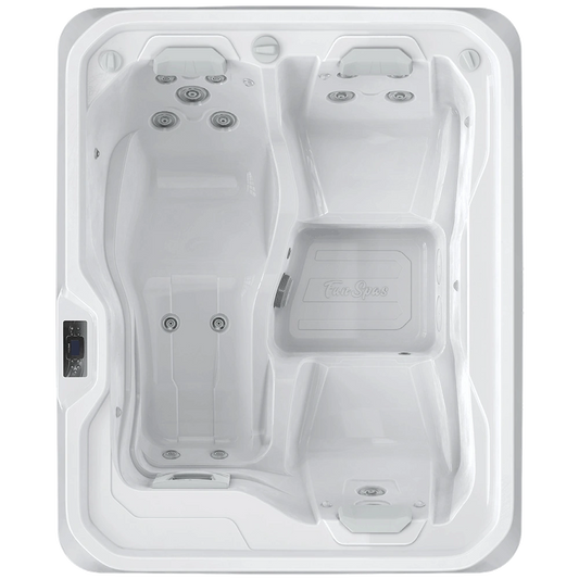 Fun for 3 - Oasis Spas Hot Tub