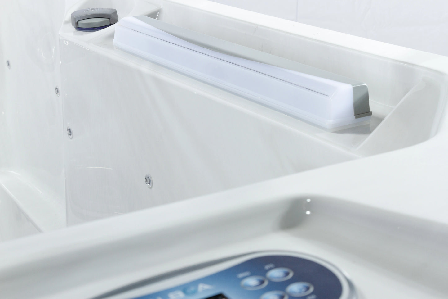Alicante - 5 Person Plug and Play Hot Tub