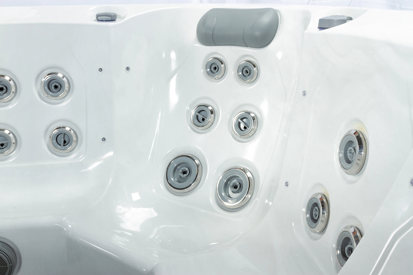 Alicante - 5 Person Plug and Play Hot Tub