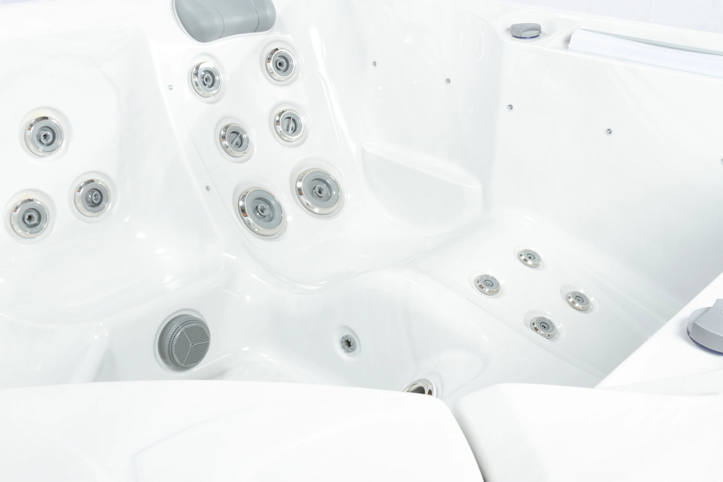 Alicante - 5 Person Plug and Play Hot Tub