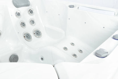 Alicante - 5 Person Plug and Play Hot Tub