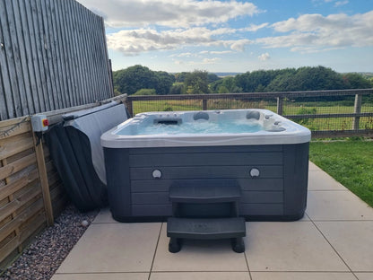 RX-562 Heatwave - 6 Person Hot Tub Oasis Spas