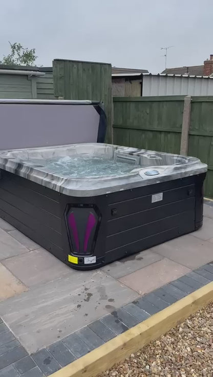 Sunstorm Aurora - 5 Person Plug and Play Hot Tub